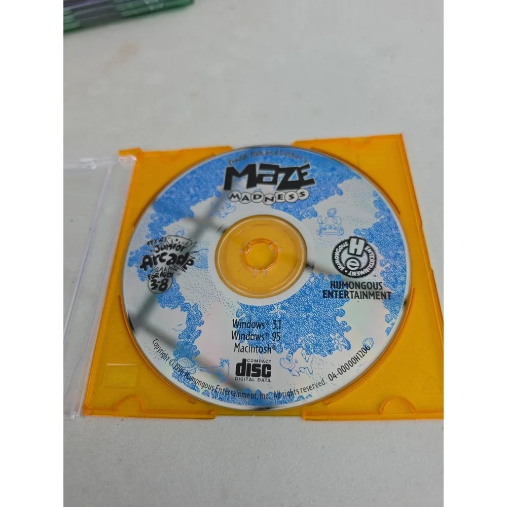 Freddi Fish Luther's Maze Madness PC CD-ROM Game (1996) Windows 3.1 95 Disk Only